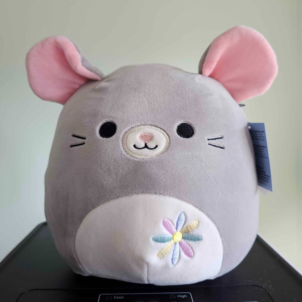 NWT 8" Misty the spring mouse Squishmallow